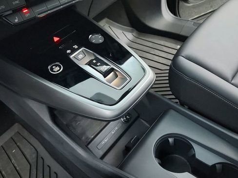 Used 2024 Audi Q4 e-tron Premium w/ Convenience Package image 32