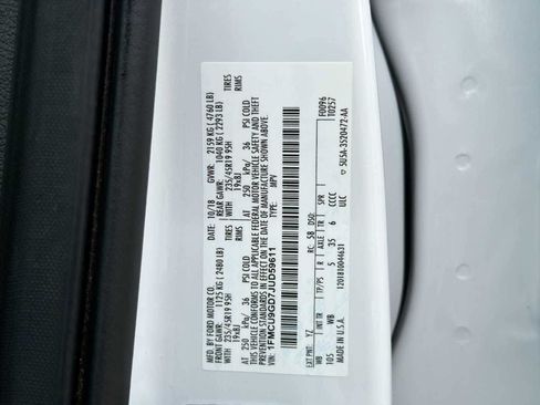 Used 2018 Ford Escape SE w/ SE Sport Appearance Package AWD/4WD image 30
