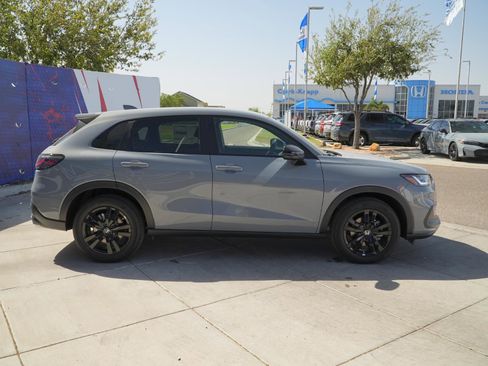 New 2026 Honda HR-V Sport image 4