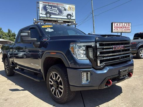 Used 2020 GMC Sierra 2500 AT4 w/ AT4 Premium Package AWD/4WD image 4