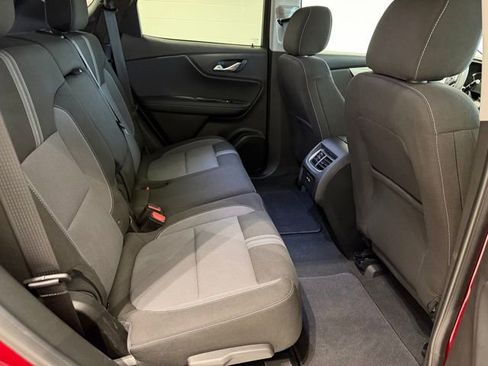 Certified 2025 Chevrolet Blazer LT AWD/4WD image 9
