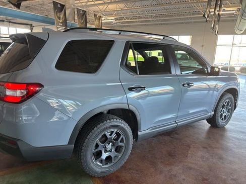 Used 2026 Honda Pilot TrailSport image 8