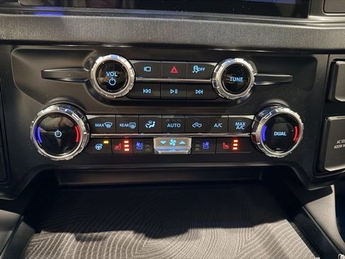 New 2025 Ford F350 Platinum image 32