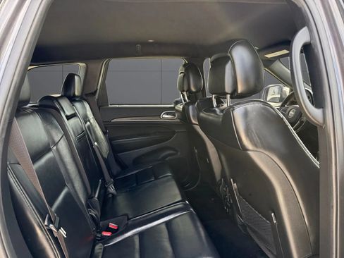 Used 2019 Jeep Grand Cherokee Limited AWD/4WD image 22