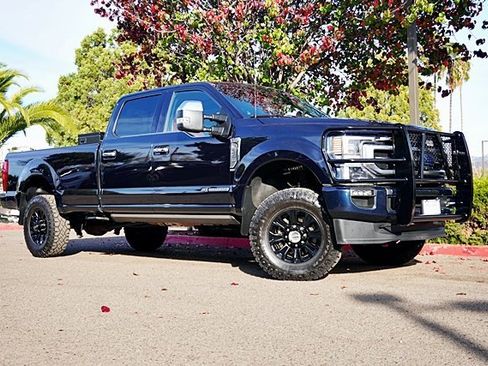 Used 2021 Ford F250 Platinum w/ FX4 Off-Road Package image 2