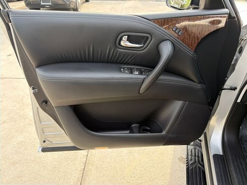 Used 2018 Nissan Armada SL w/ Premium Package RWD image 18