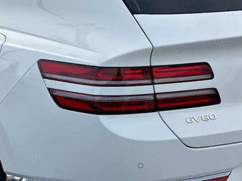 New 2026 Genesis GV80 2.5T Advanced image 28