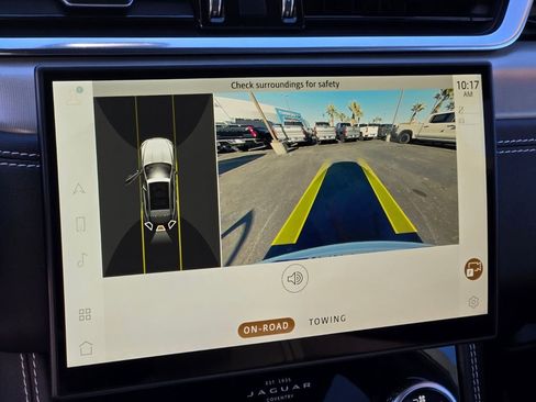 Used 2025 Jaguar F-PACE R-Dynamic S image 18