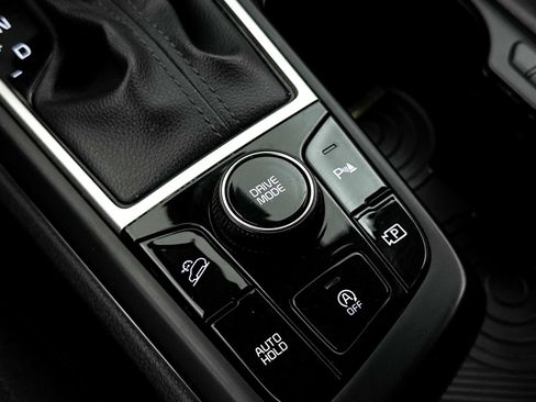 Certified 2024 Kia Sportage LX FWD image 8