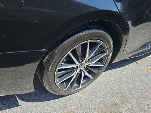 Used 2023 Toyota Camry SE image 7