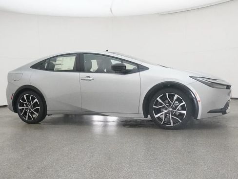New 2026 Toyota Prius Plug-In Hybrid FWD image 52