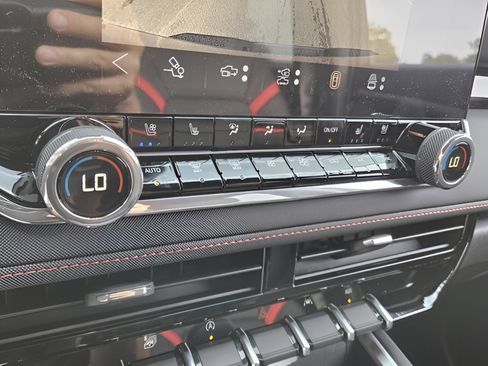 New 2026 Chevrolet Colorado Z71 w/ Technology Package image 22