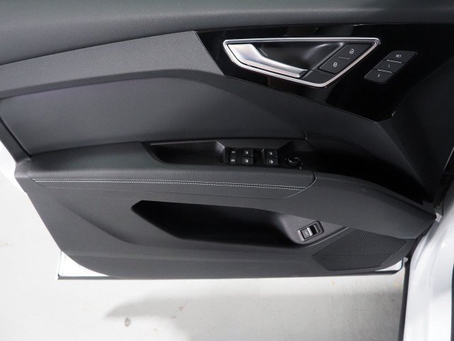 Used 2023 Audi Q4 e-tron Premium Plus w/ Premium Plus RWD image 50
