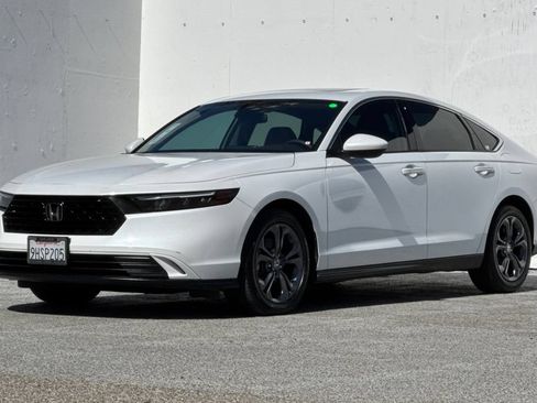 Used 2023 Honda Accord EX image 7