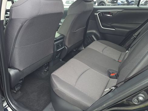 Used 2025 Toyota RAV4 XLE AWD/4WD image 14
