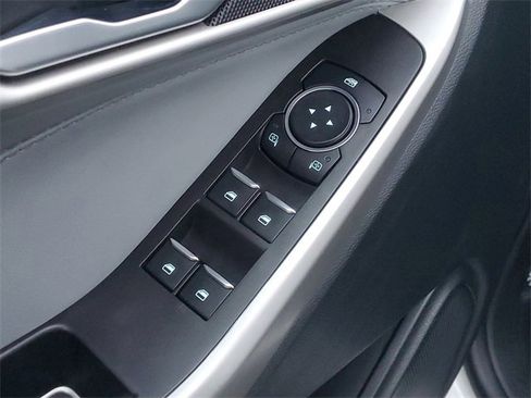 Certified 2023 Ford Explorer XLT w/ Equipment Group 202A image 9