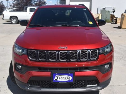 Used 2025 Jeep Compass Latitude w/ Altitude Special Edition AWD/4WD image 2
