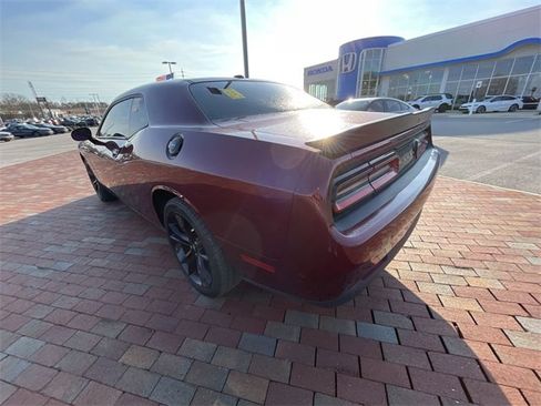 Used 2018 Dodge Challenger SXT w/ Blacktop Package image 14