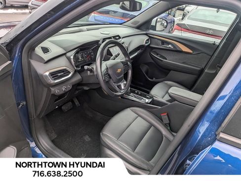 Used 2023 Chevrolet TrailBlazer ACTIV w/ Convenience Package image 9
