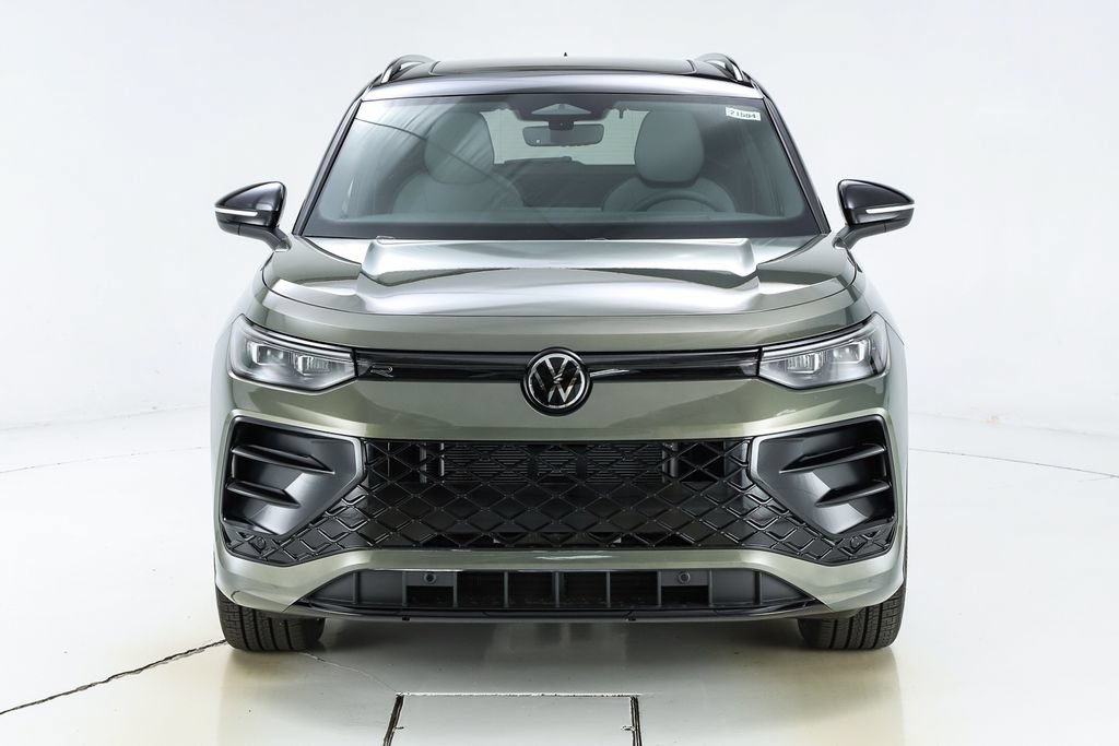 New 2026 Volkswagen Tiguan SE R-Line FWD image 16