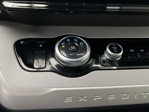 Certified 2025 Ford Expedition Max Active image 29