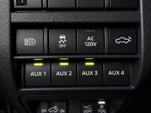 Used 2025 Toyota Tacoma 4x4 Double Cab Hybrid image 34