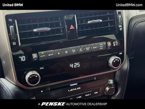 Used 2023 Lexus GX 460 Premium w/ Premium Plus Package AWD/4WD image 11