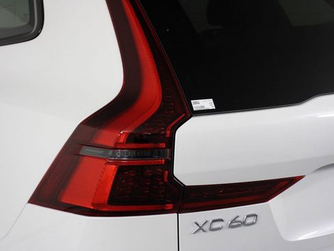 New 2026 Volvo XC60 B5 Plus w/ Climate Package PRO image 15