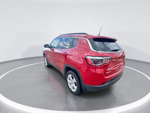 Used 2021 Jeep Compass Latitude w/ Driver Assistance Group AWD/4WD image 6