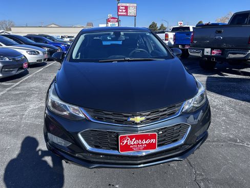 Used 2017 Chevrolet Cruze LT w/ Sun And Sound Package image 3
