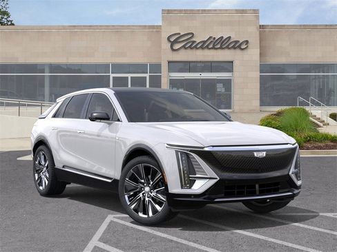 New 2025 Cadillac Lyriq Luxury image 7