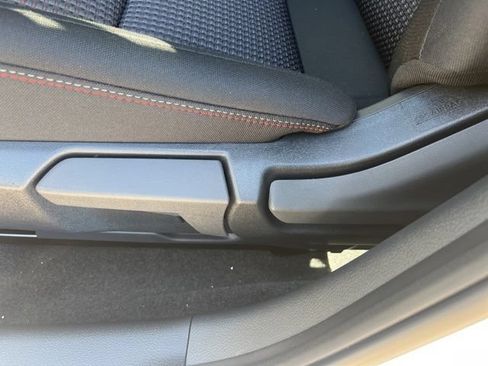 New 2026 Nissan Sentra SR w/ Floor Mat Package FWD image 10