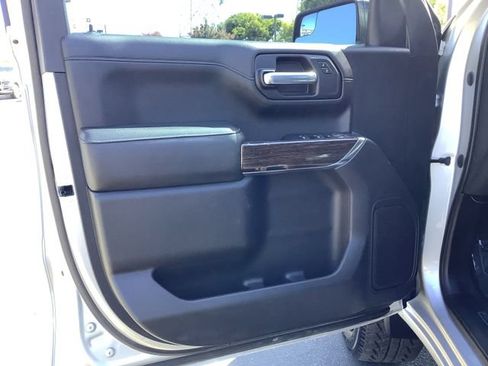 Used 2021 GMC Sierra 1500 Elevation RWD image 9