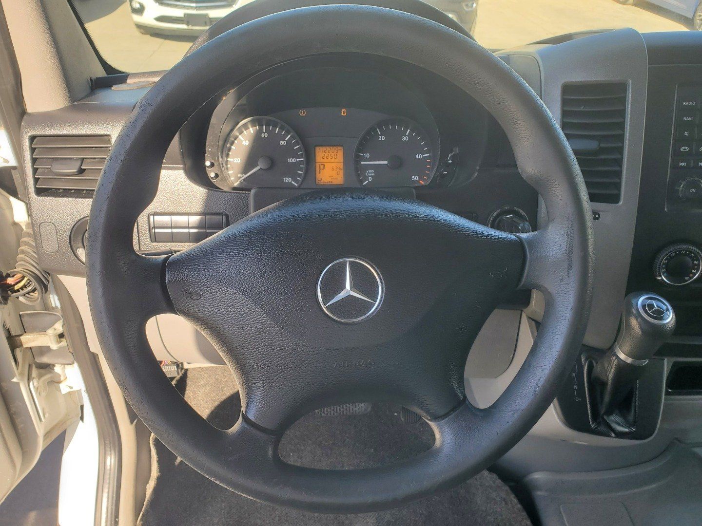 Used 2014 Mercedes-Benz Sprinter 2500 image 16
