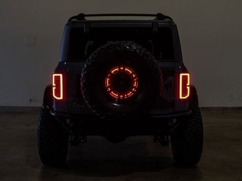 Used 2022 Ford Bronco Badlands w/ Sasquatch Package image 11