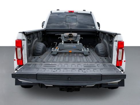 Used 2021 Ford F450 Platinum w/ FX4 Off-Road Package image 61