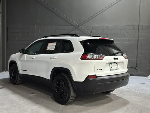 Certified 2023 Jeep Cherokee Altitude Lux w/ Mopar Interior Package AWD/4WD image 5