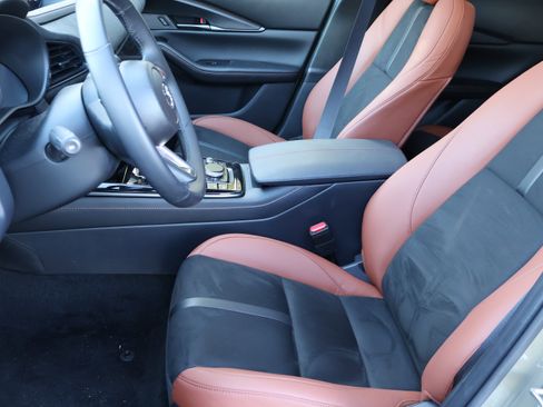 Certified 2025 MAZDA CX-30 Carbon image 43