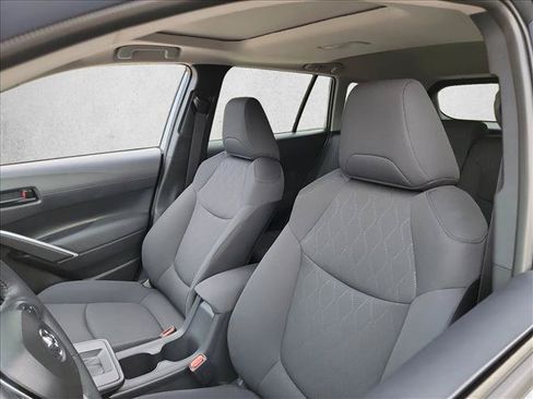 Used 2026 Toyota Corolla Cross LE w/ Moonroof Package FWD image 10