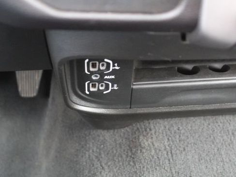 Used 2023 RAM 2500 Big Horn w/ Level 1 Equipment Group AWD/4WD image 33