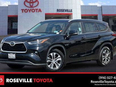Used 2023 Toyota Highlander XLE