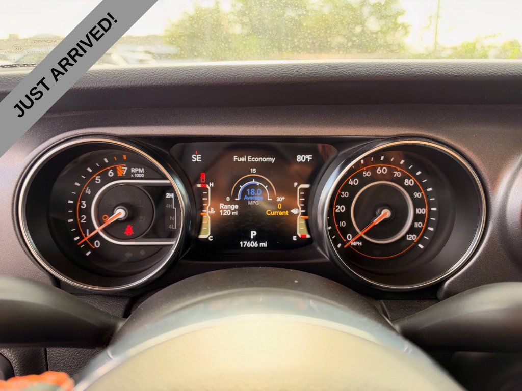 Used 2023 Jeep Gladiator Mojave w/ Cold Weather Group AWD/4WD image 9