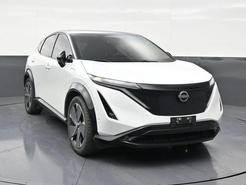 Used 2023 Nissan Ariya image 7