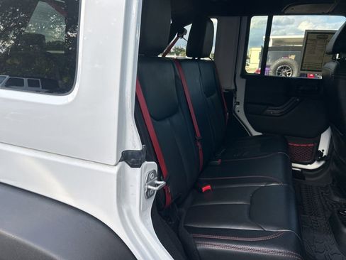 Used 2018 Jeep Wrangler Unlimited Rubicon image 26