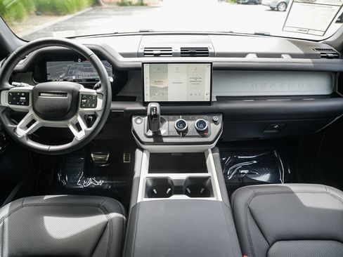 Used 2025 Land Rover Defender 110 S AWD/4WD image 12