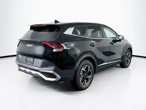 Used 2025 Kia Sportage LX FWD image 9