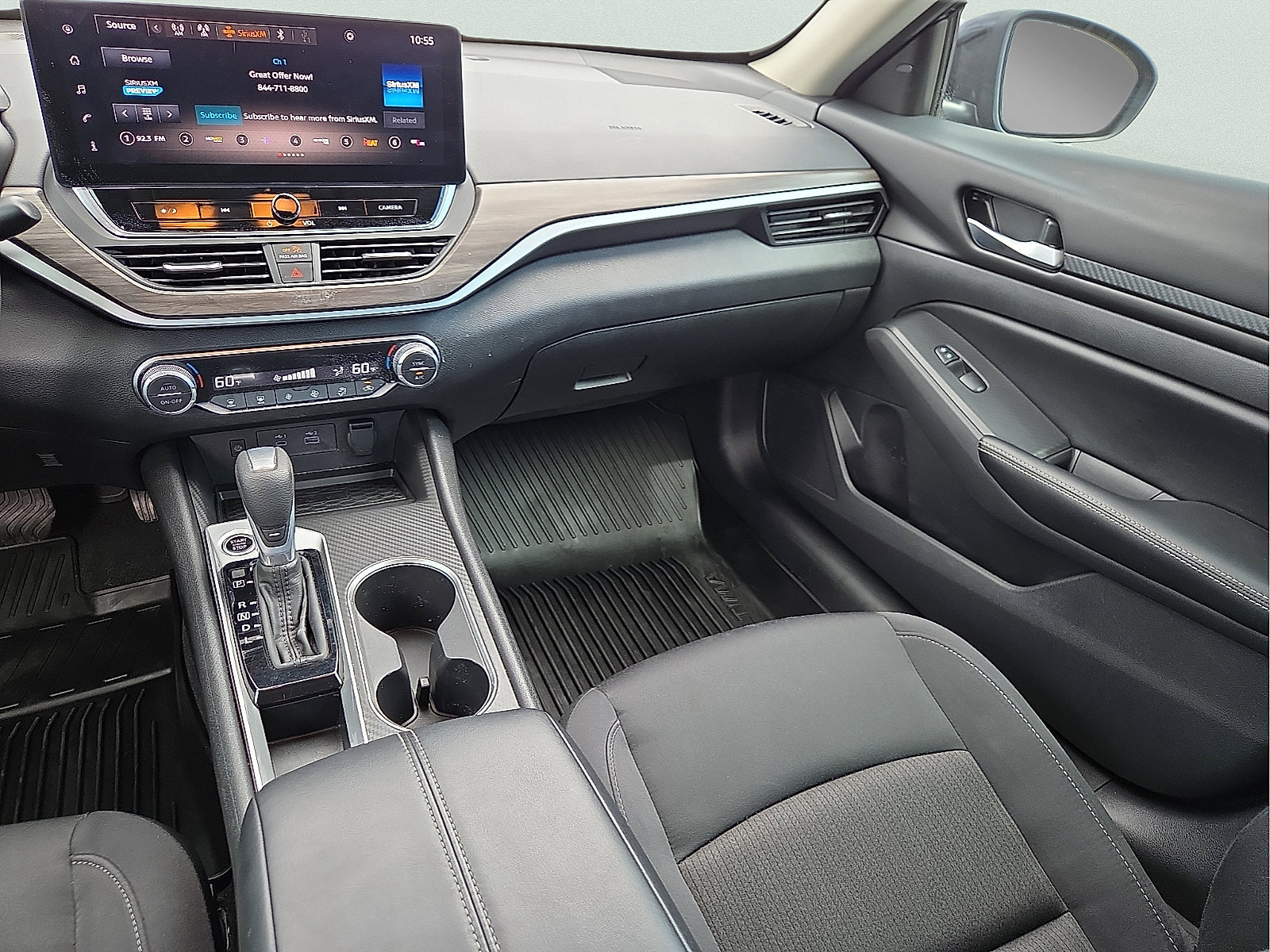 Used 2025 Nissan Altima 2.5 SV w/ SV Special Edition Package FWD image 12
