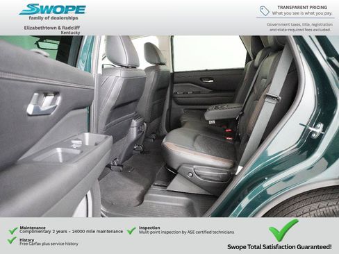 Used 2025 Nissan Pathfinder Platinum w/ Cargo Package AWD/4WD image 13