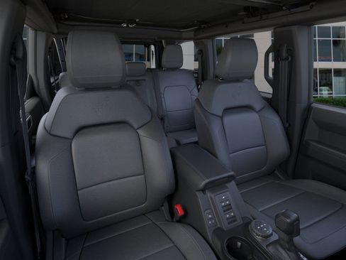 New 2025 Ford Bronco Outer Banks image 10