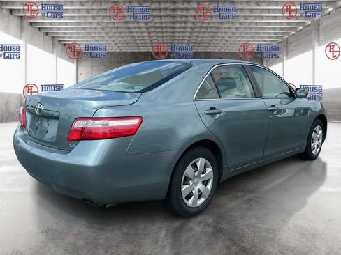 Used 2007 Toyota Camry LE FWD image 5